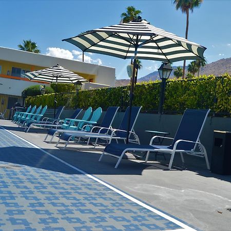 Musicland Hotel 棕榈泉 外观 照片